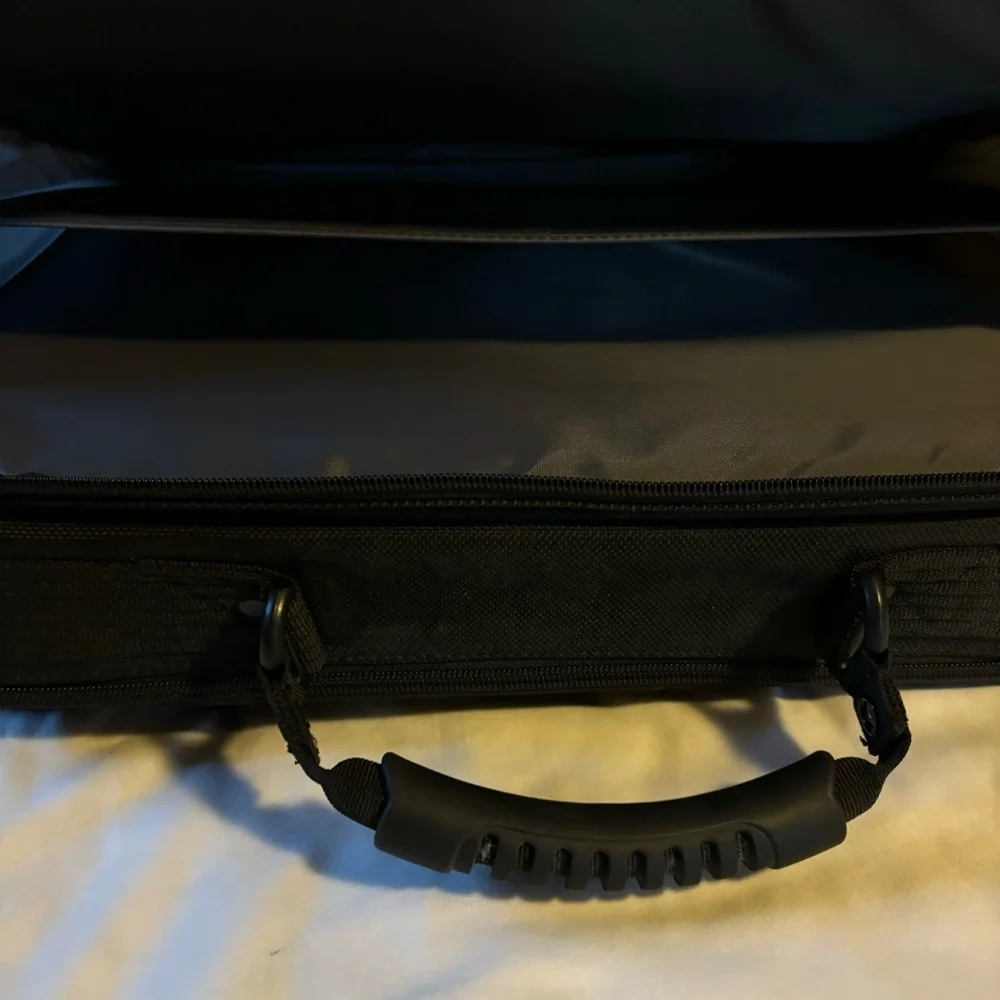 Targus Laptop Carrying Case Handles Adjustable Removable Shoulder Strap